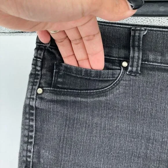 White House Black Market Women’s Black Wash Skinny Stretch Jegging Jeans Small - Picture 3 of 14